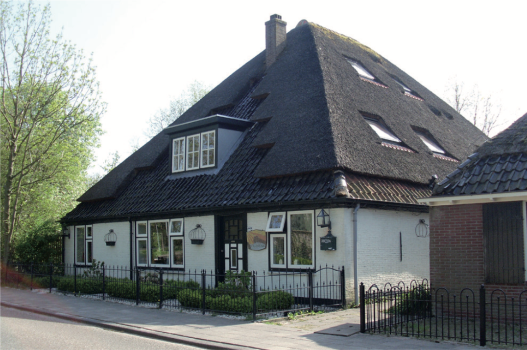 De stolpboerderij aan de Voorburggracht